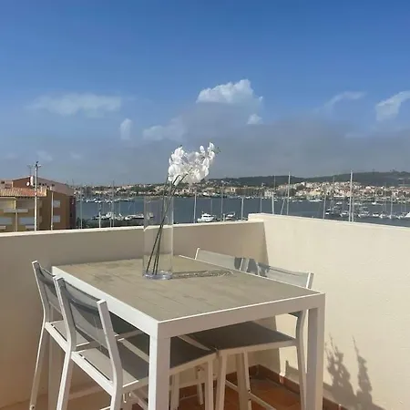 Magnifique Vue Port Et *